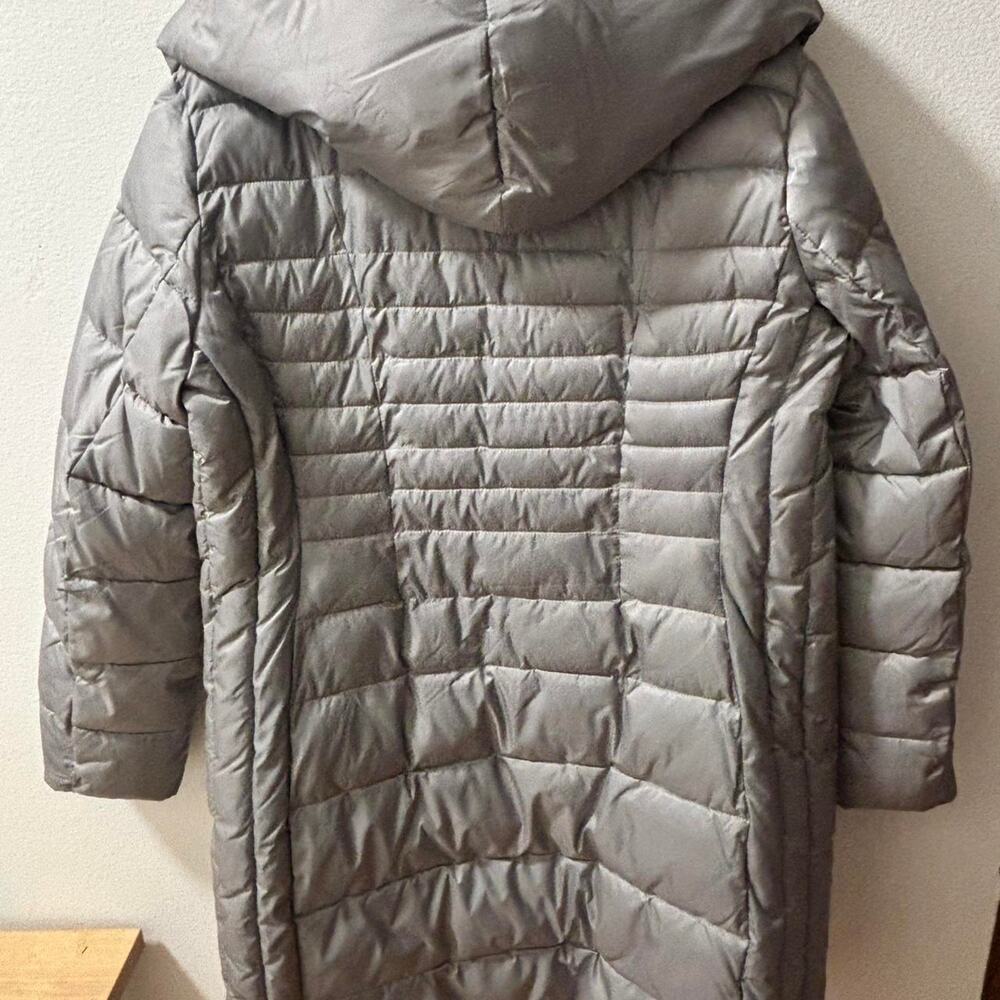 Tahari Casey Fitted Puffer Coat for Women-Quilted Winter Coat with Bib Size XL - Picture 8 of 8